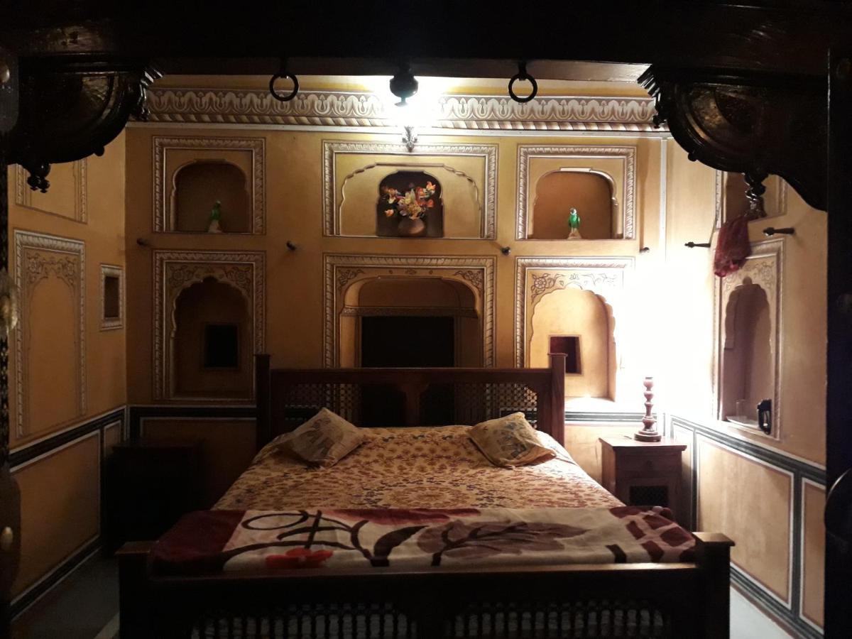 Hotel Radhika Haveli, Mandawa Mandāwa エクステリア 写真