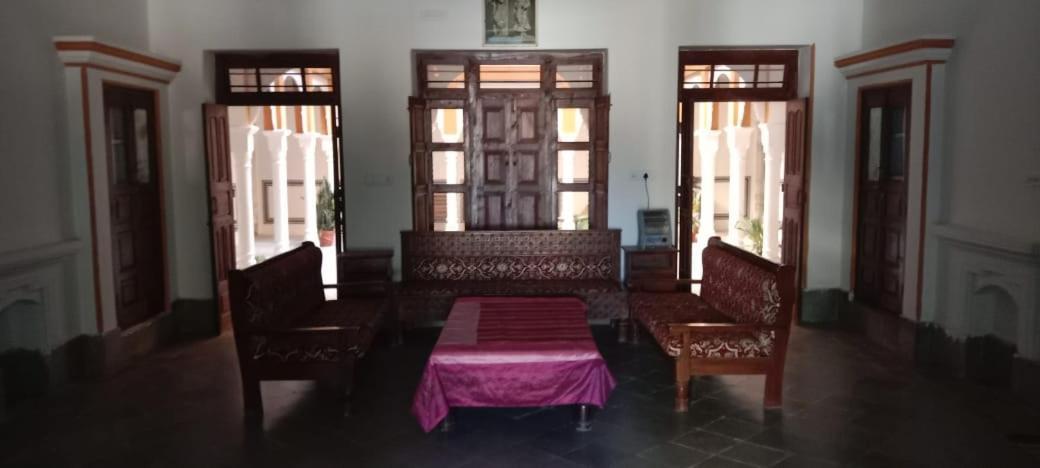 Hotel Radhika Haveli, Mandawa Mandāwa エクステリア 写真