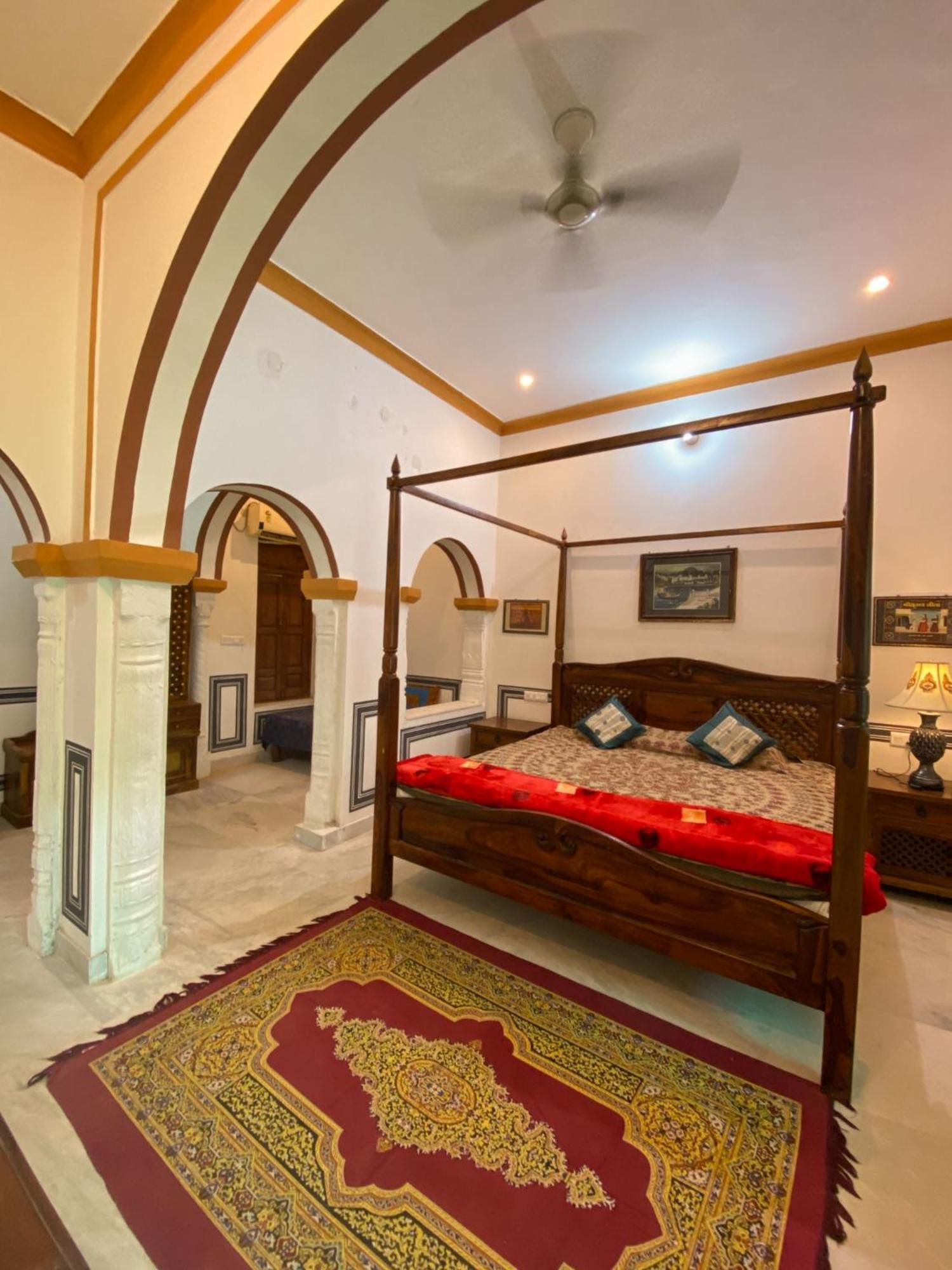 Hotel Mandawa Haveli エクステリア 写真