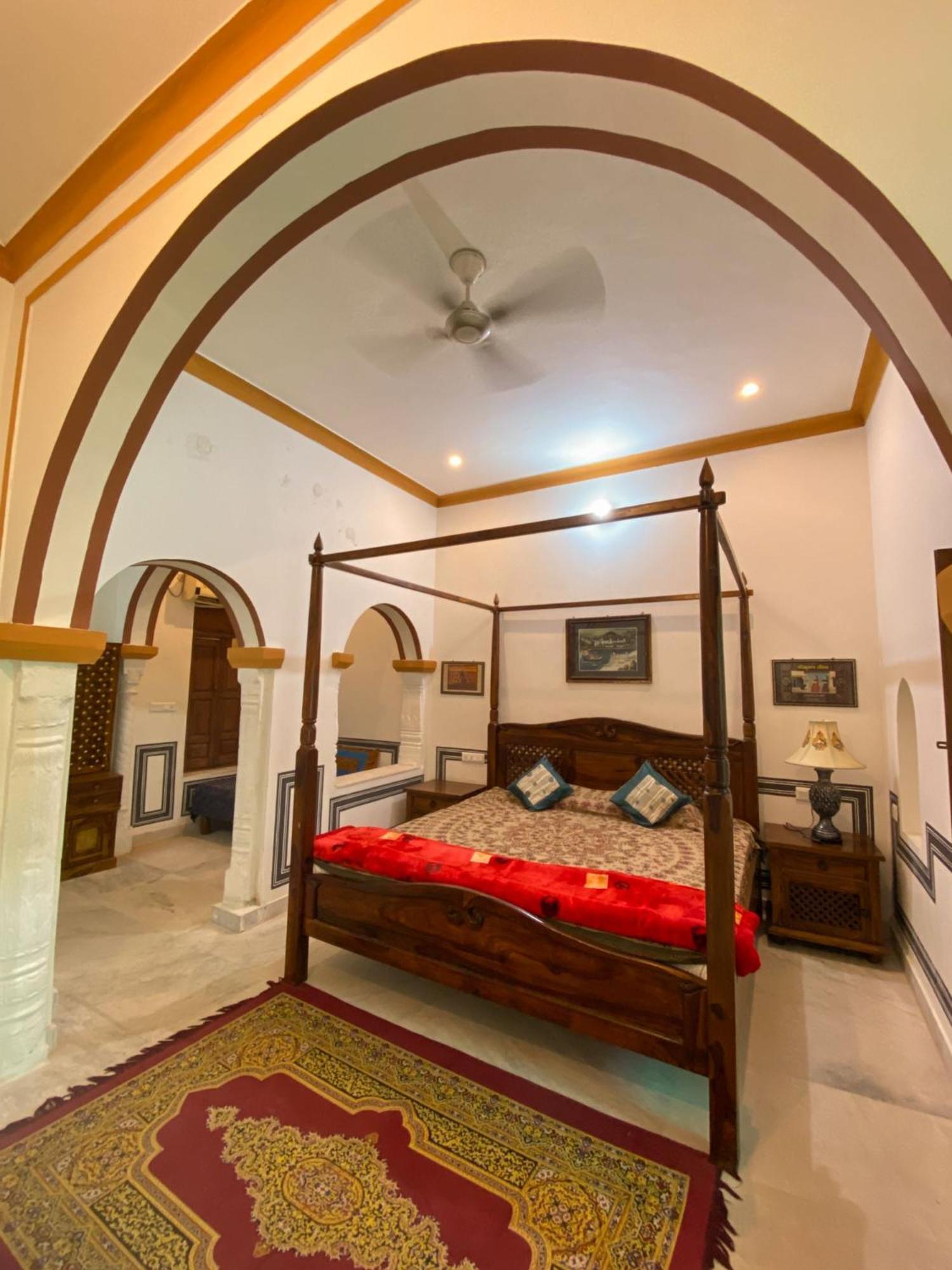 Hotel Mandawa Haveli エクステリア 写真