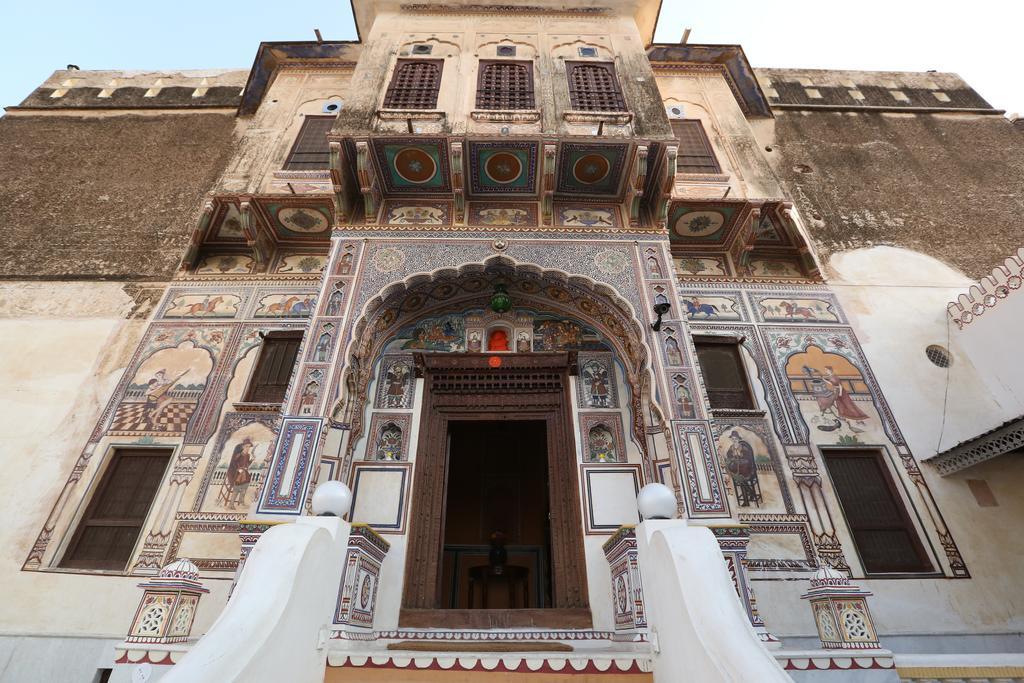 Hotel Radhika Haveli, Mandawa Mandāwa エクステリア 写真