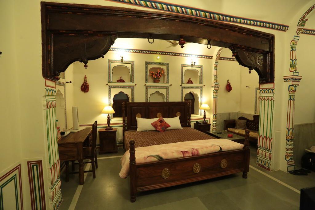 Hotel Radhika Haveli, Mandawa Mandāwa エクステリア 写真